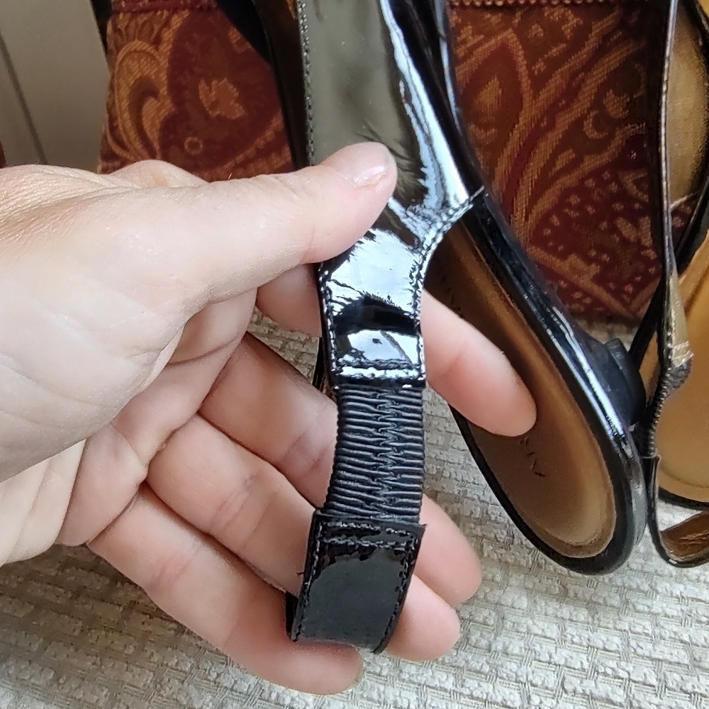 Arturo Chiang 8.5 Black Patent Leather Elastic Slingback Flats! - Picture 4 of 10